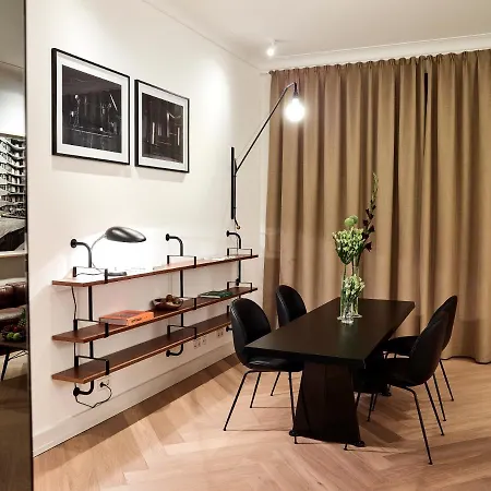 Townhouse By The Qvest