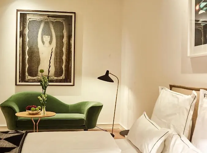 Townhouse By The Qvest